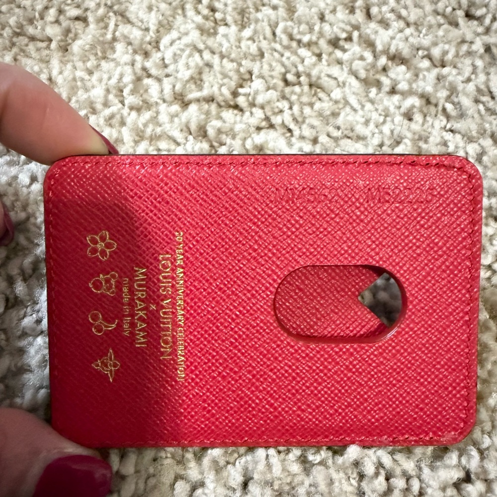 Louis Vuitton x TM magnetic card holder. Rare Item. - Picture 5 of 6